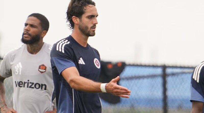 Leonardo Campana, marcó su primer gol con el New England Revolution en el amistoso ante Houston Dynamo.