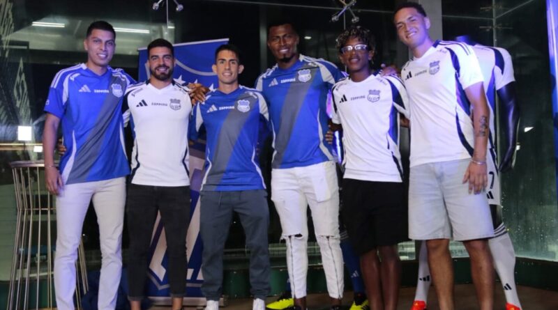 El Club Sport Emelec vivió un arranque de temporada atípico en este 2025, pues no pudo sumar refuerzos para la LigaPro.