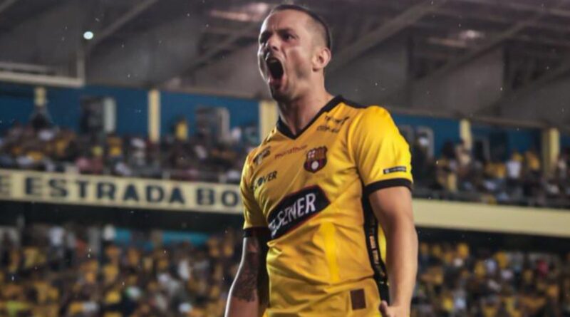 Octavio Rivero le da la victoria a Barcelona SC ante Manta FC en el inicio de la LigaPro 2025.