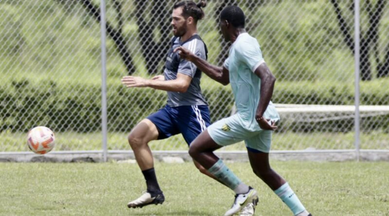 Facundo Castelli ya podría ser tomado en cuenta por Emelec para la tercera fecha de la LigaPro, cuando los azules reciban a Macará.