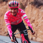 Richard Carapaz destaca en la primera etapa del Tirreno-Adriático 2025