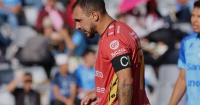 Deportivo Cuenca vuelve a la senda del triunfo tras derrotar a Macará 0-1.