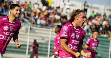 Independiente del Valle (IDV), en un partido 'caliente' que se jugó al filo del reglamento, venció 2 a 1 en condición de visita a Orense.