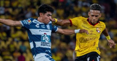 Barcelona SC vence 4-0 a Pachucha en su Noche Centenario en el estadio Monumental de Guayaquil.