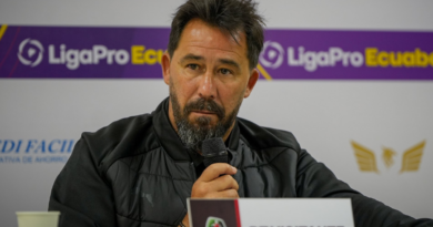 A ‘Vitamina’ Sánchez no le funcionó jugar con dos delanteros