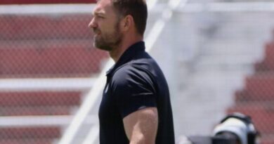 Vinotinto FC defendió públicamente a su entrenador, Juan Grabowski, tras la denuncia interpuesta por Barcelona SC.