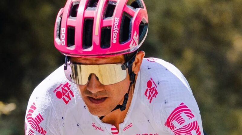 Los ciclistas ecuatorianos Richard Carapaz, Alexander Cepeda y Jefferson Cepeda buscarán brillar en el Giro de Italia 2025.