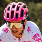 En una etapa llana, sin tanto desgaste, Richard Carapaz cumplió un gran papel para mantener el segundo lugar del Giro de Italia.