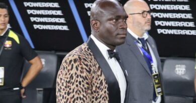 Segundo Castillo, director técnico de Barcelona SC, respaldó a sus jugadores tras la derrota ante River Plate en la Libertadores.