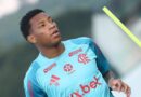 Gonzalo Plata, delante de Flamengo, no jugará ante LDU este jueves 15 de mayo por la Copa Libertadores 2025.