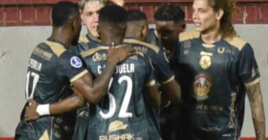 Mushuc Runa es líder del Grupo E con 13 puntos.