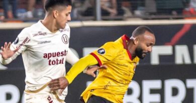 Barcelona SC no pudo ante Universitario de Deportes y se llevó una dura derrota por 1-0 en Lima.