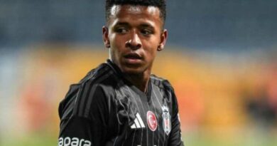 Keny Arroyo, extremo ecuatoriano de 18 años, lleva un solo gol con el Besiktas en la Superlig Turca y suena para el Santos.