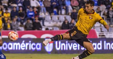 El capitán de Barcelona SC, Jesús Trindade, calentó el Clásico del Astillero en la previa del partido, pactado para el 18 de mayo.