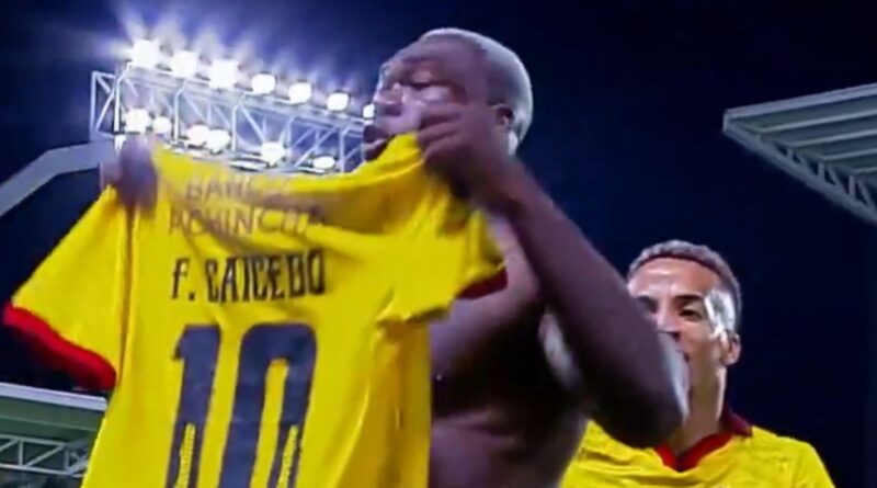 Felipe Caicedo, delantero de Barcelona SC, anotó su primer gol en la Copa Libertadores ante Independiente del Valle.