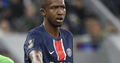Willian Pacho, defensor ecuatoriano del PSG, jugará la final de la Champions League ante el Inter este sábado 31 de mayo.