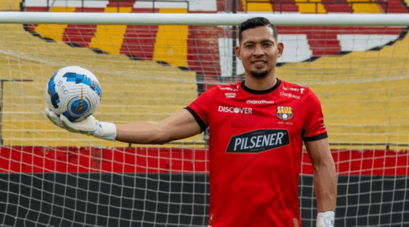 José Contreras es reemplazado en el Clásico del Astillero por lesión