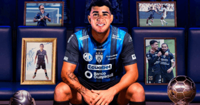 Kendry Páez se despidió de la hinchada de IDV