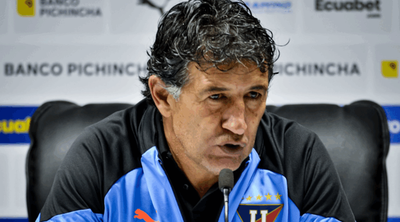 ¿Cómo le ha ido a Patricio Hurtado dirigiendo a LDU?