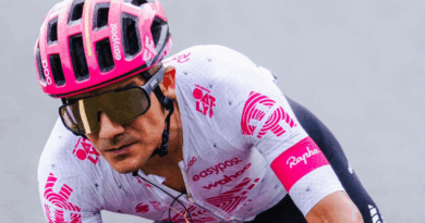 Richard Carapaz conserva el cuarto lugar en la general del Giro de Italia