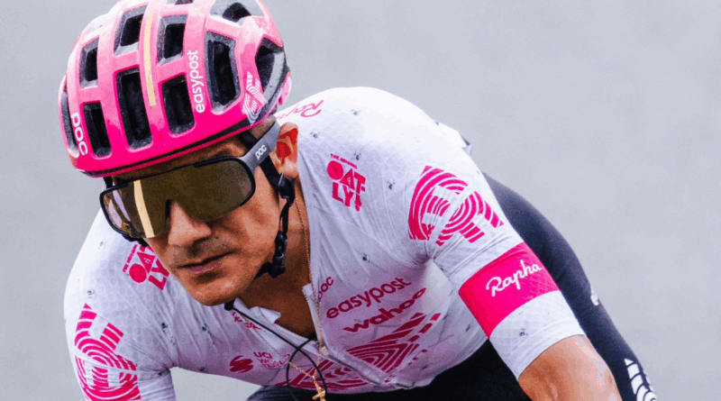 Richard Carapaz conserva el cuarto lugar en la general del Giro de Italia