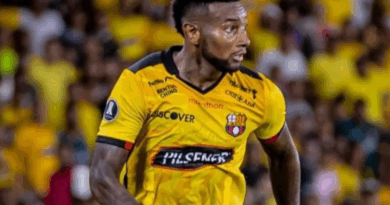 Barcelona SC respalda a Gustavo Vallecilla tras críticas de la hinchada