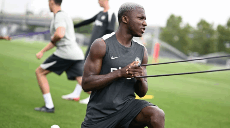 Moisés Caicedo: "Estamos aquí para competir, no a poner excusas"