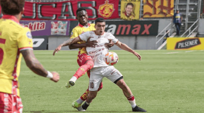 Deportivo Cuenca vence con contundencia a Aucas