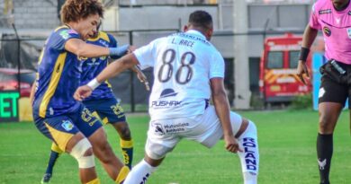 Delfín fue muy superior a Mushuc Runa, pero tuvo que esperar hasta los minutos finales del partido para sellar su victoria.
