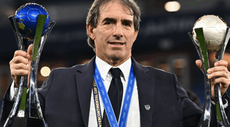 Guillermo Almada será nuevo entrenador del Real Valladolid