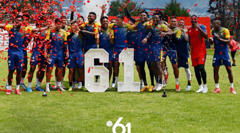 El Nacional celebra 61 años de historia con una camiseta conmemorativa