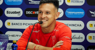 Gonzalo Valle se adueña del arco de Liga de Quito