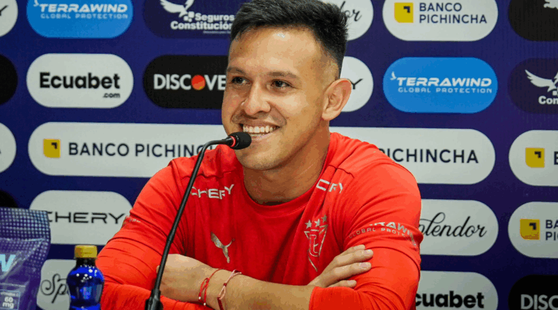Gonzalo Valle se adueña del arco de Liga de Quito