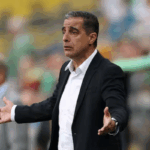 Renato Paiva deja de ser entrenador de Botafogo