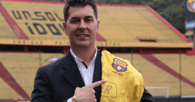 ¿Cuándo debuta Ismael Rescalvo en Barcelona SC?