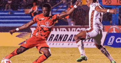 Libertad FC remonta y vence a Deportivo Cuenca