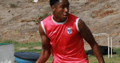 Josué Chalá dejó El Nacional y fichó por Manta FC hasta diciembre. Busca continuidad tras poca actividad en 2024-2025.