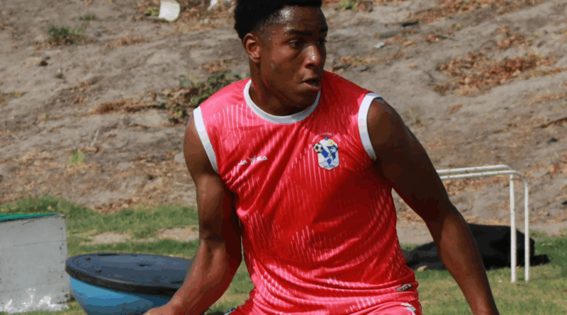 Josué Chalá dejó El Nacional y fichó por Manta FC hasta diciembre. Busca continuidad tras poca actividad en 2024-2025.