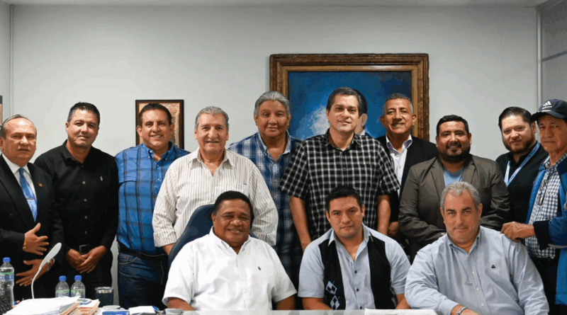 Emelec aclara la continuidad de su directiva