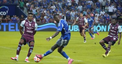 EN VIVO: Emelec recibe a Vinotinto