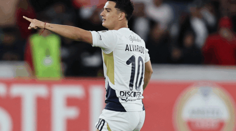 Liga de Quito juega mejor con Alexander Alvarado