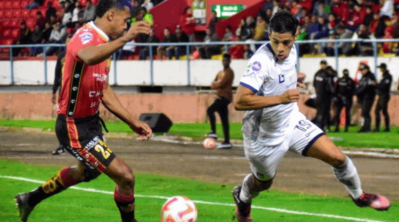 Deportivo Cuenca rescata el empate ante Delfín SC