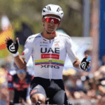 Jhonatan Narváez destaca en el Tour de Francia