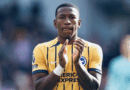 Brighton rechaza una oferta del AC Milan por Pervis Estupiñán