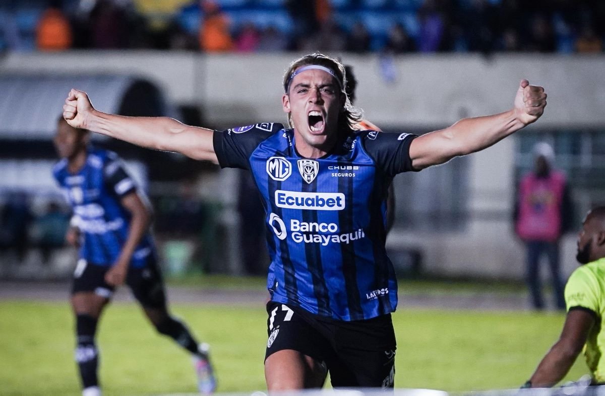 Vasco da Gama se interesa por Claudio Spinelli