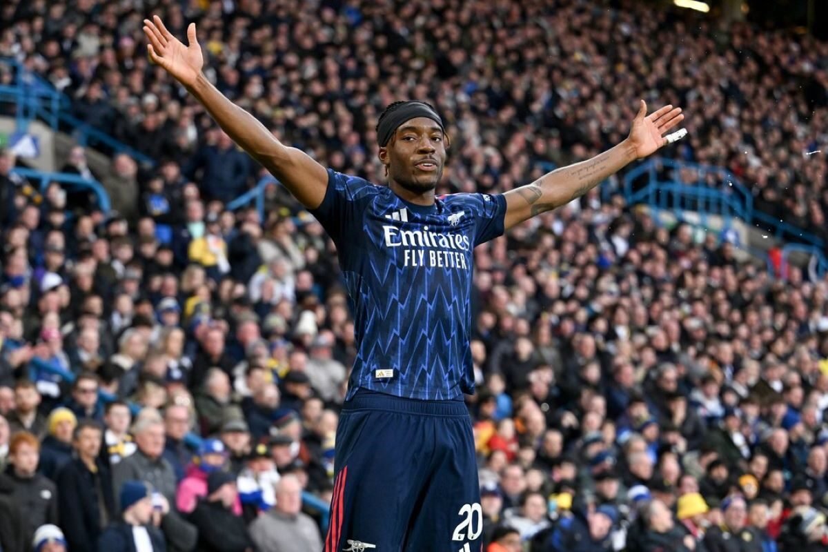 Madueke hizo dos centros en el triunfo del Arsenal ante el Leeds, este 31 de enero del 2026.