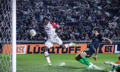 Jordy Caicedo se aferró al fútbol para ayudar a su familia