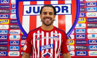 Javier Báez, de Paraguay, viene de jugar del Junior de Barranquilla.