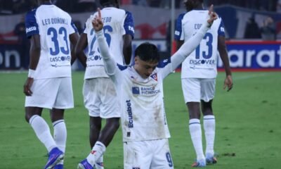 Alejandro Tobar festeja el gol que anotó en la Noche Blanca, el 7 de febrero del 2026. Foto: API