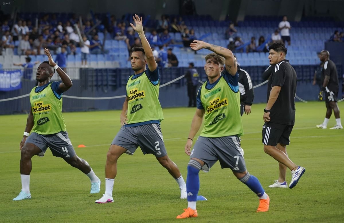Emelec debuta contra Delfín en la LigaEcuabet.